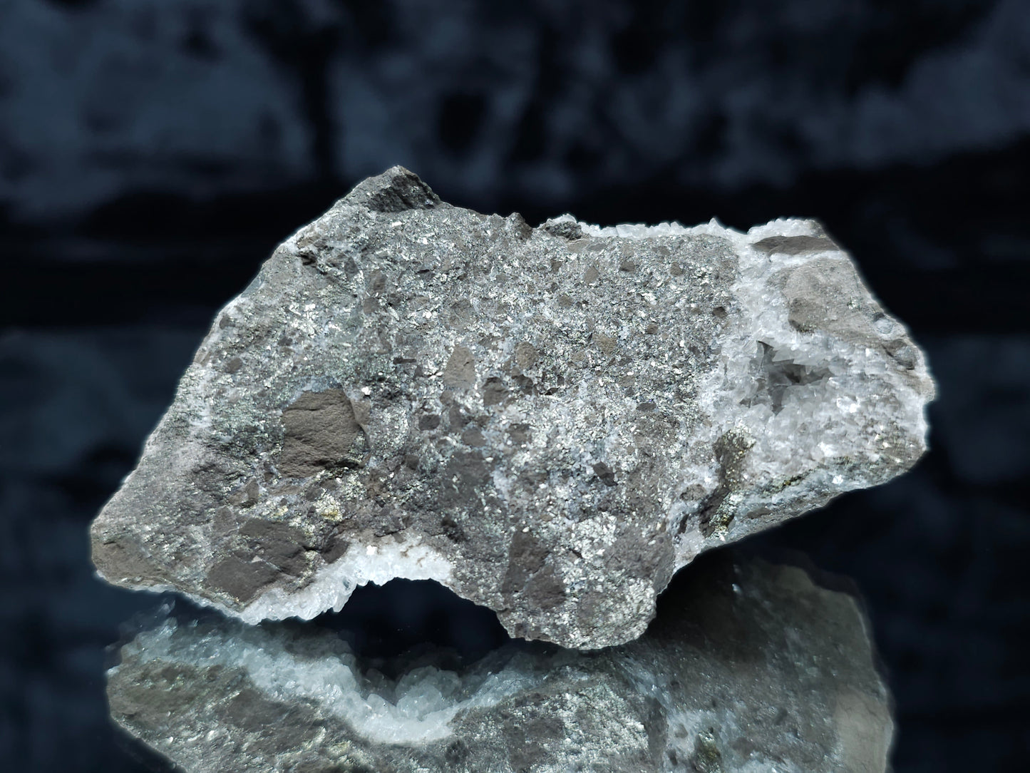 #33120 Super clear Nailhead Spar Calcite cluster with Chalcopyrite ore and multiple small fossils in the matrix