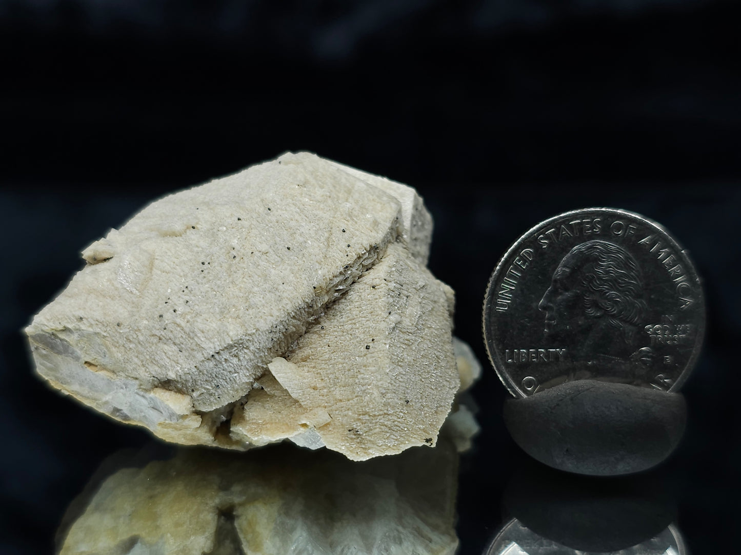 #88027 Hematite on cream-white Calcite pseudomorph Calcite after twin Combined form Calcite
