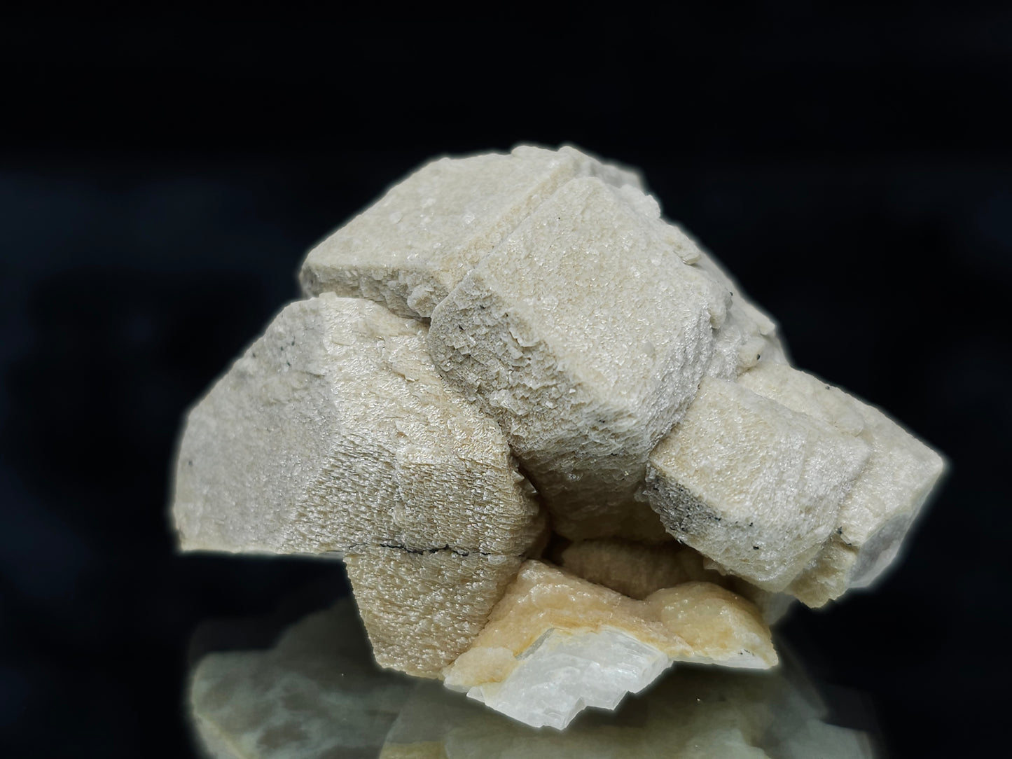 #88027 Hematite on cream-white Calcite pseudomorph Calcite after twin Combined form Calcite