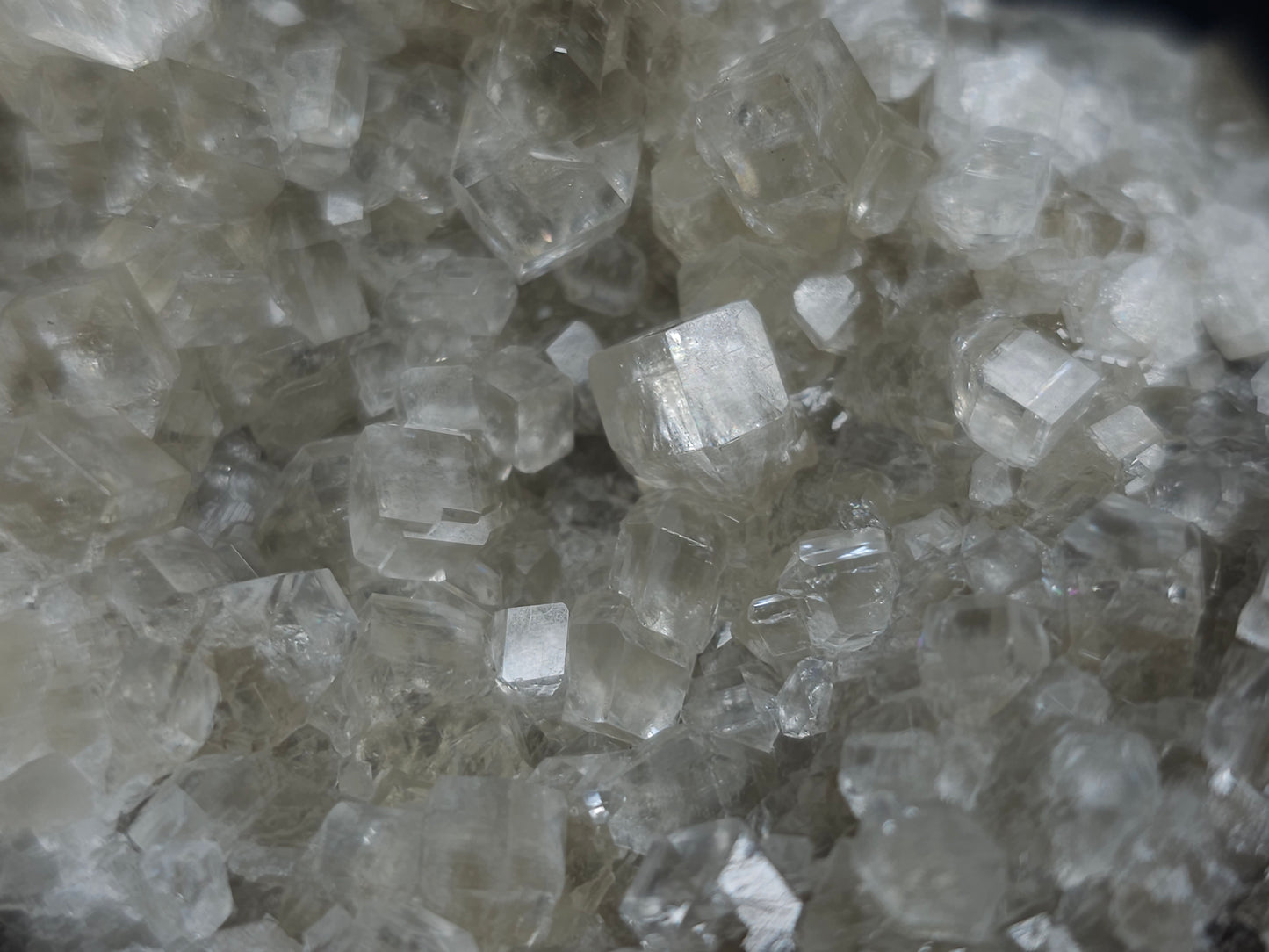 #33123 Super clear Nailhead Spar Calcite cluster with Chalcopyrite ore and multiple small fossils in the matrix