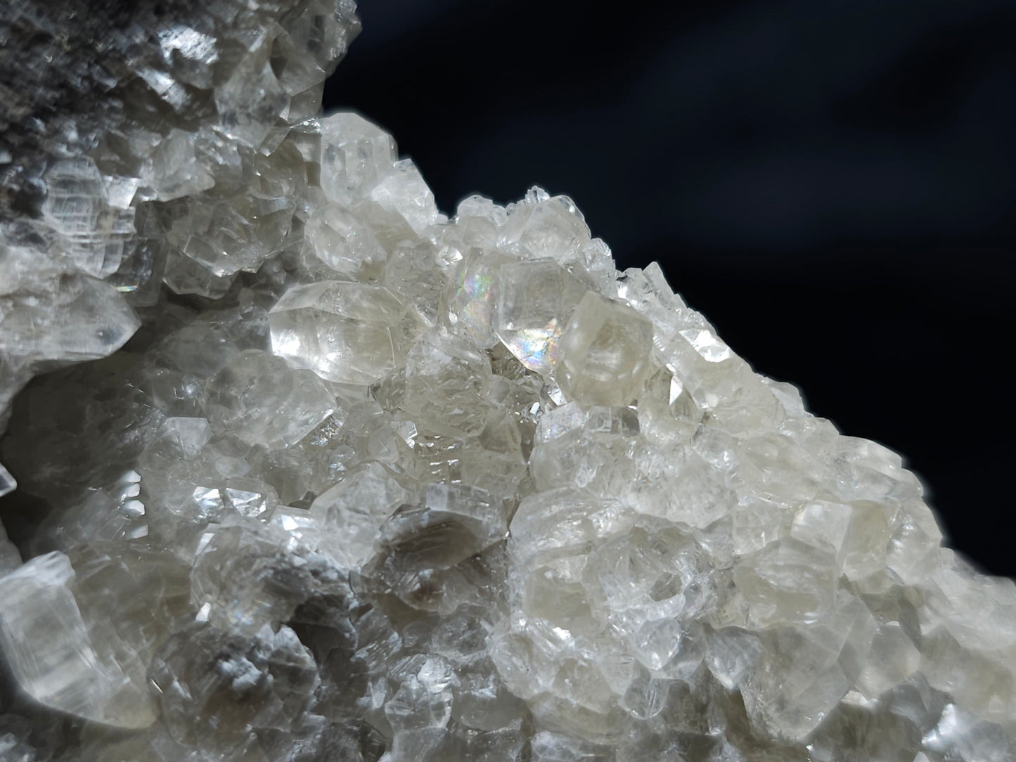 #33123 Super clear Nailhead Spar Calcite cluster with Chalcopyrite ore and multiple small fossils in the matrix