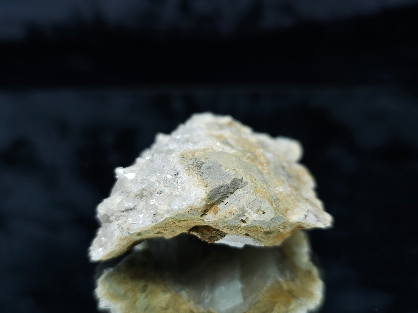 #88077 Spirit Gwindel Quartz on Calcite pseudomorph after Calcite on Calcite matrix
