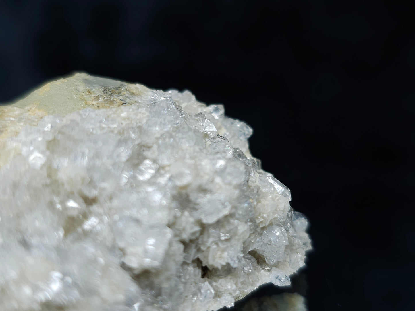 #88077 Spirit Gwindel Quartz on Calcite pseudomorph after Calcite on Calcite matrix