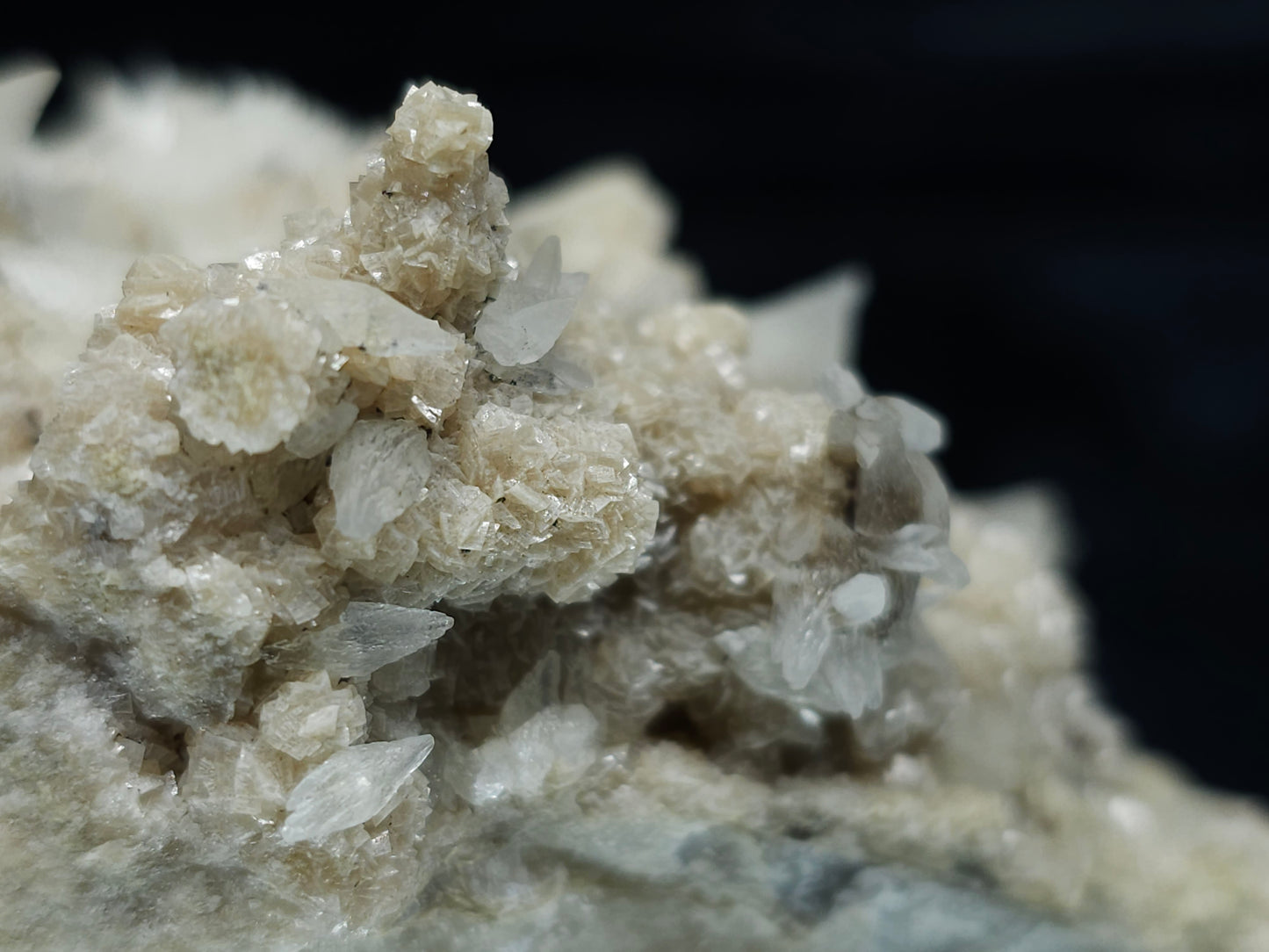 #88087 Hematite and awesome Dogtooth Spar on Calcite pseudomorph after Calcite