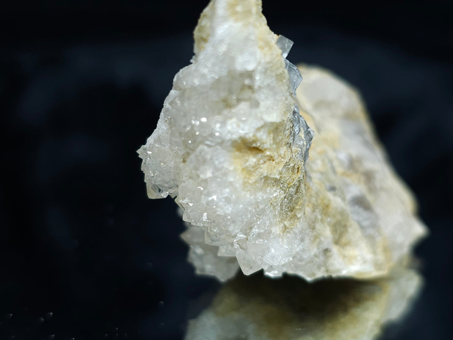 #88094 Spirit Gwindel Quartz on Calcite pseudomorph after Calcite matrix