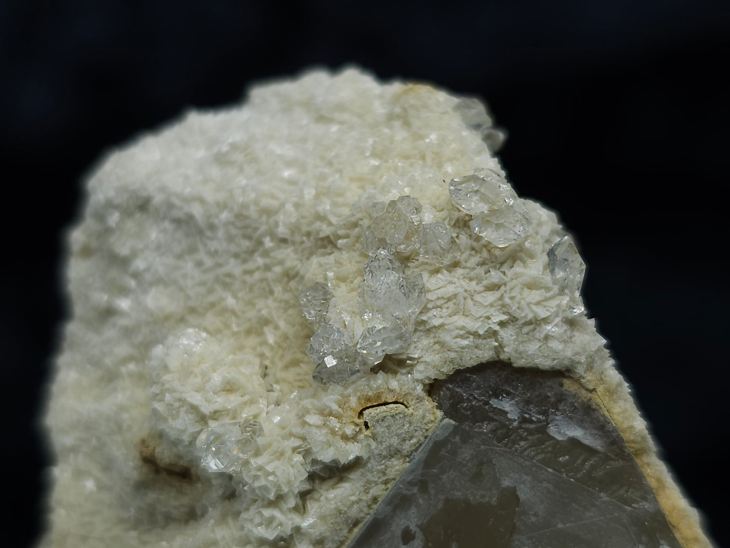 #88096 Spirit Gwindel Quartz on Calcite pseudomorph after Combined form Calcite