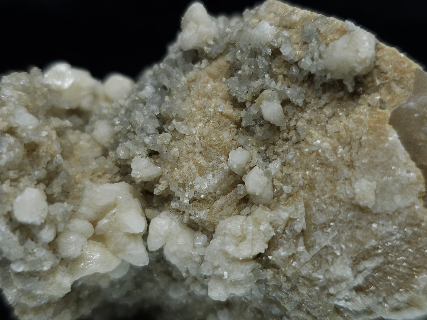#88097 Spirit Gwindel Quartz and small Calcite Dogtooth Spar on Calcite pseudomorph after Calcite