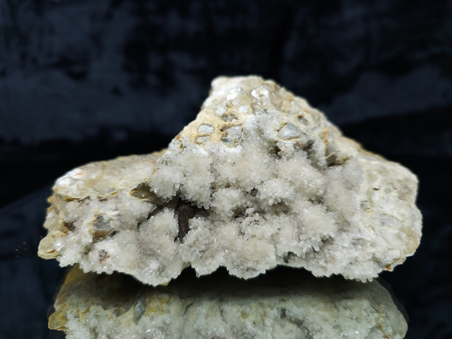 #88099 Multiple small Nailhead Spar Calcite Flowers formation pseudomorph after white Calcite on matrix
