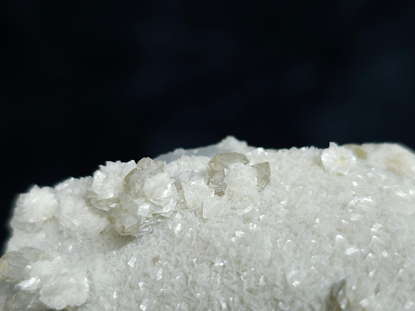 #88117 Spirit Gwindel Quartz on cream-white Calcite pseudomorph after Combined form Calcite