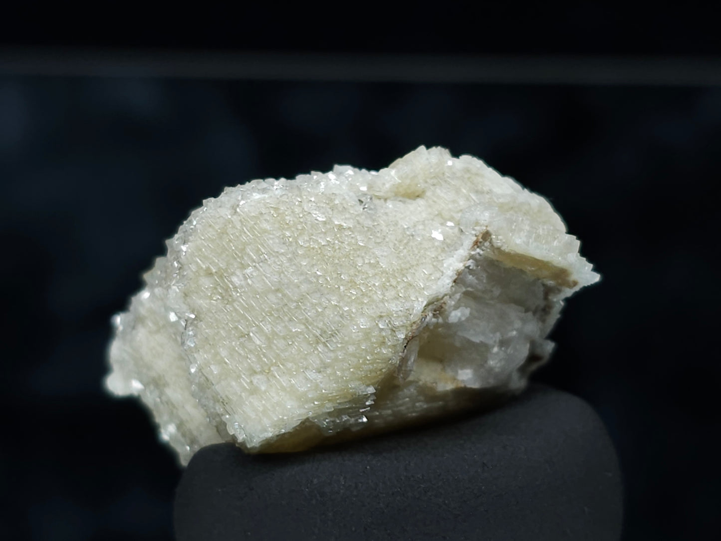 #88119 Spirit Gwindel Quartz cream-white Calcite pseudomorph after Combined form Calcite