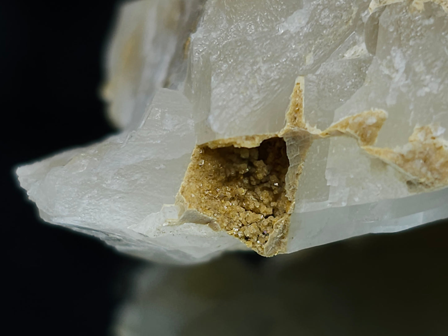 #88136 Spirit Gwindel Quartz on cream-white Calcite pseudomorph after Calcite