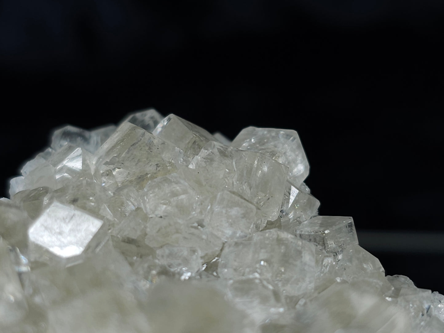 #33072 Super clear Nailhead Spar Calcite cluster, Chalcopyrite ore and multiple small fossils in the matrix