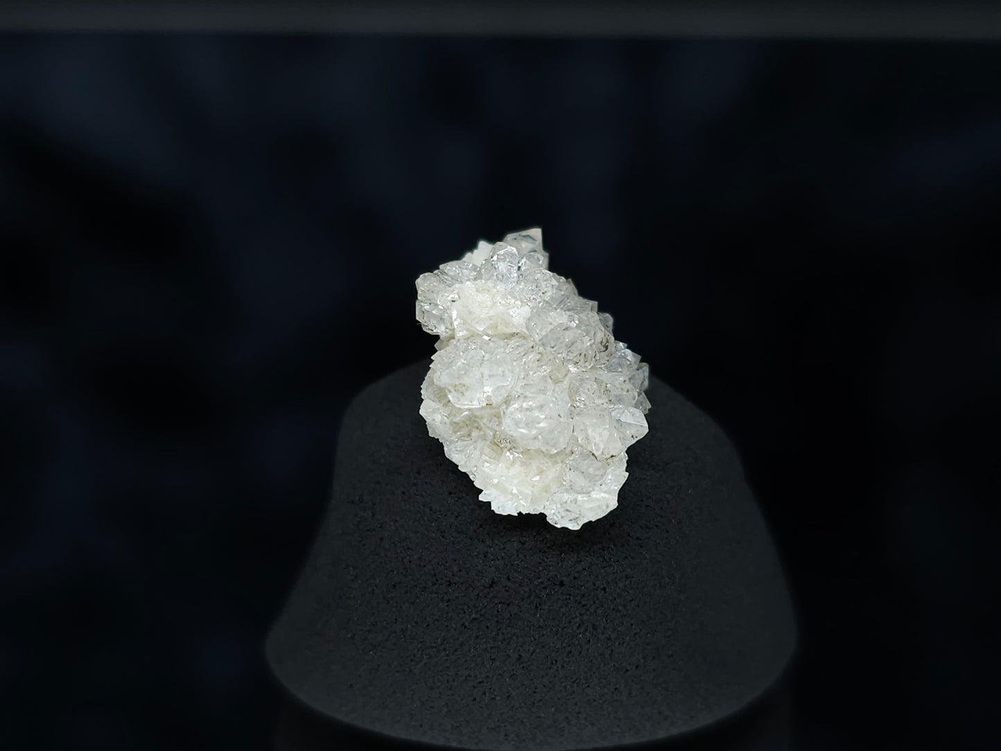 #88149 Spirit Gwindel Quartz on cream-white Calcite pseudomorph after Calcite
