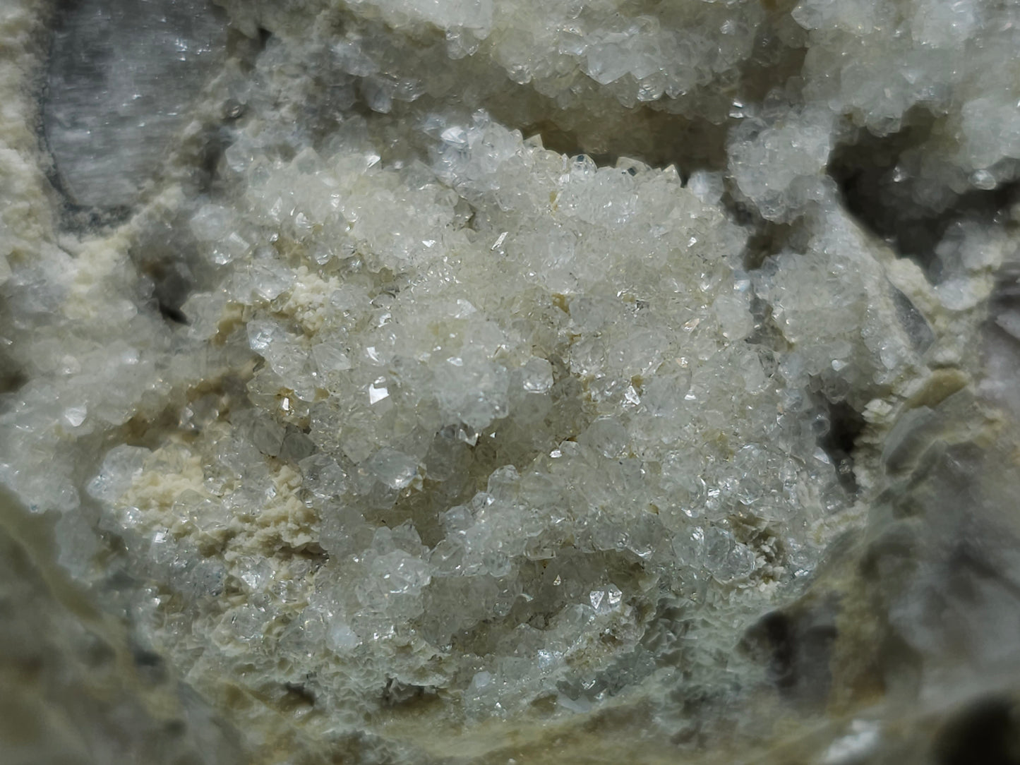 #88174 Spirit Gwindel Quartz formation on cream-white Calcite pseudomorph after Calcite matrix
