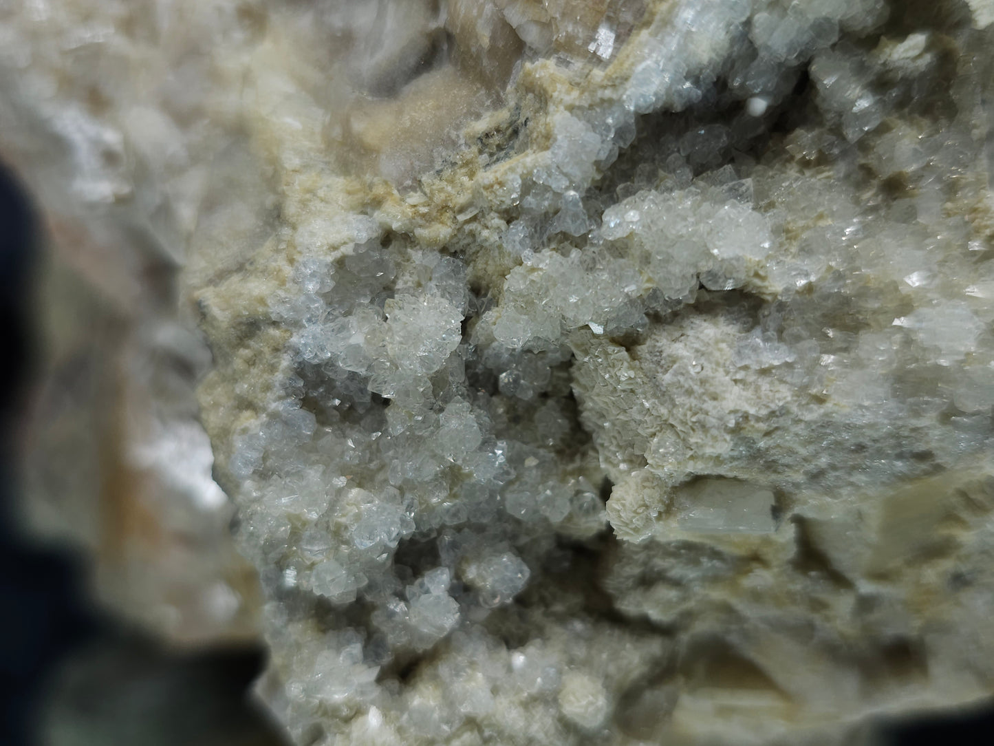 #88174 Spirit Gwindel Quartz formation on cream-white Calcite pseudomorph after Calcite matrix