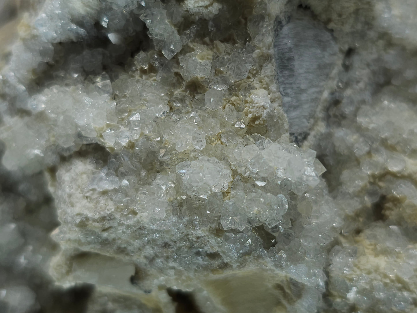#88174 Spirit Gwindel Quartz formation on cream-white Calcite pseudomorph after Calcite matrix