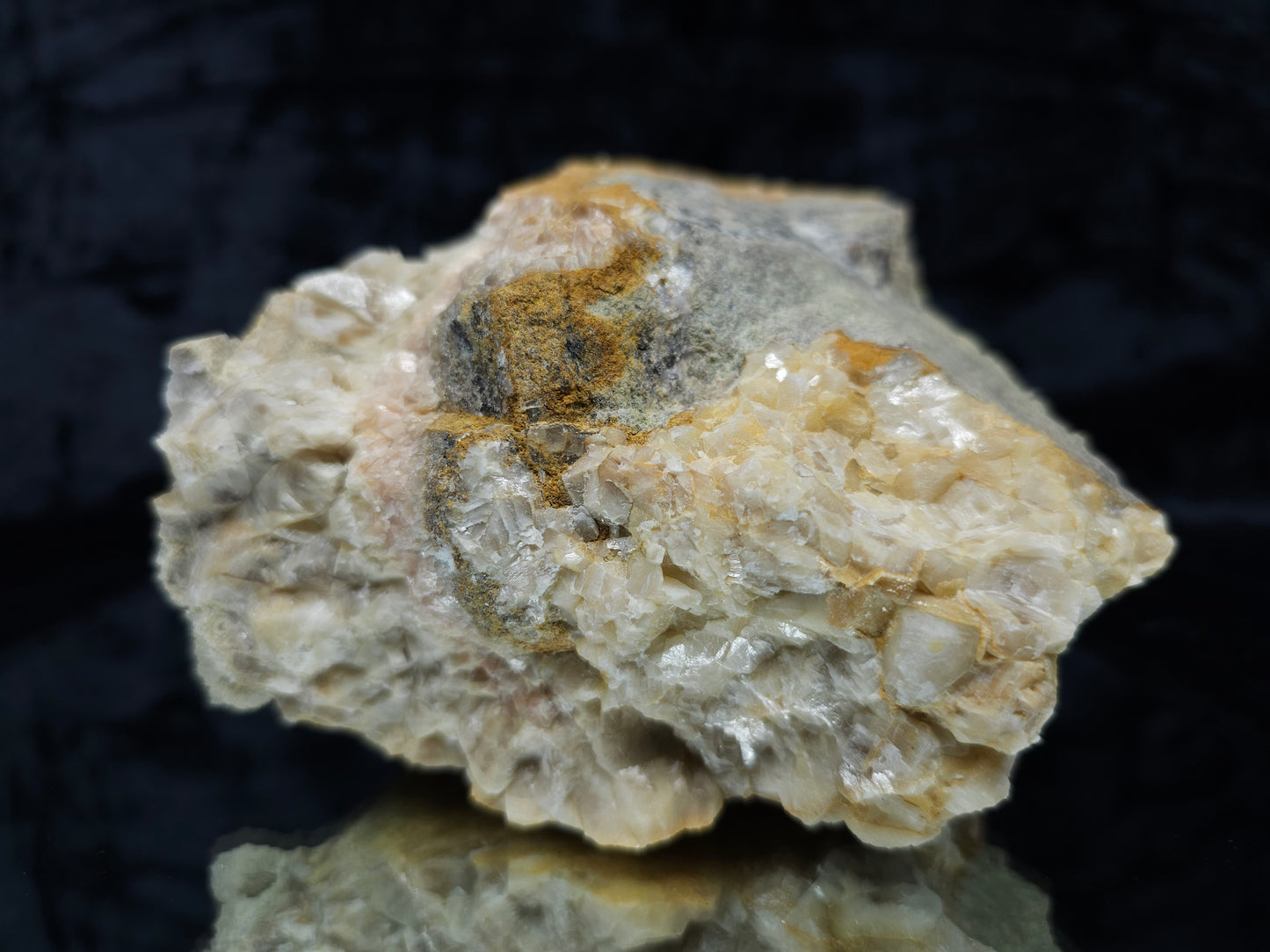 #88174 Spirit Gwindel Quartz formation on cream-white Calcite pseudomorph after Calcite matrix