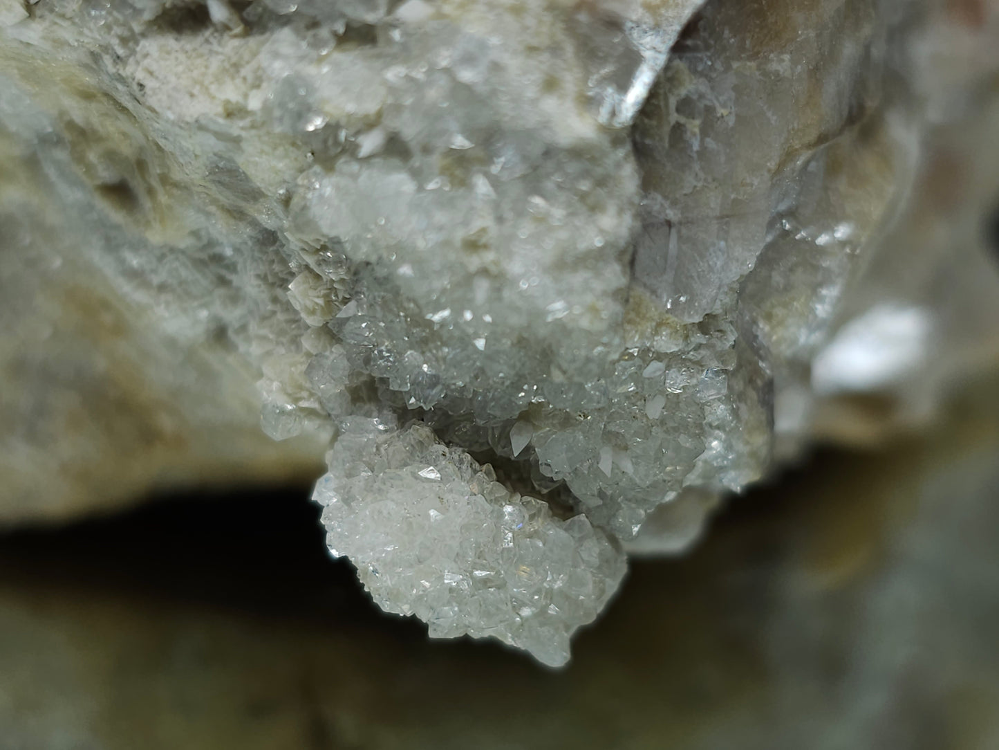 #88174 Spirit Gwindel Quartz formation on cream-white Calcite pseudomorph after Calcite matrix