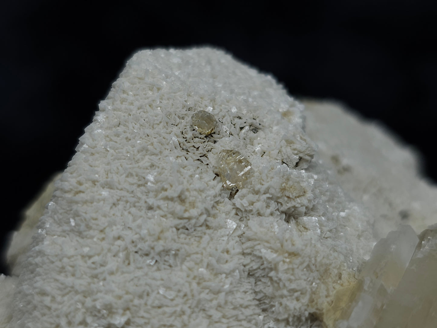 #88175 Spirit Gwindel Quartz formation on cream-white Calcite pseudomorph after Combined form Calcite on matrix