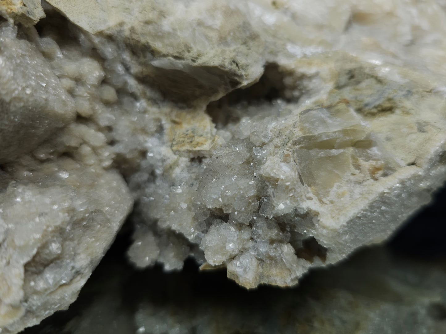 #88178 Spirit Quartz on cream-white Calcite pseudomorph after Combined form, Calcite pseudomorph after iron Dolomite coating on Combined form Calcite on matrix