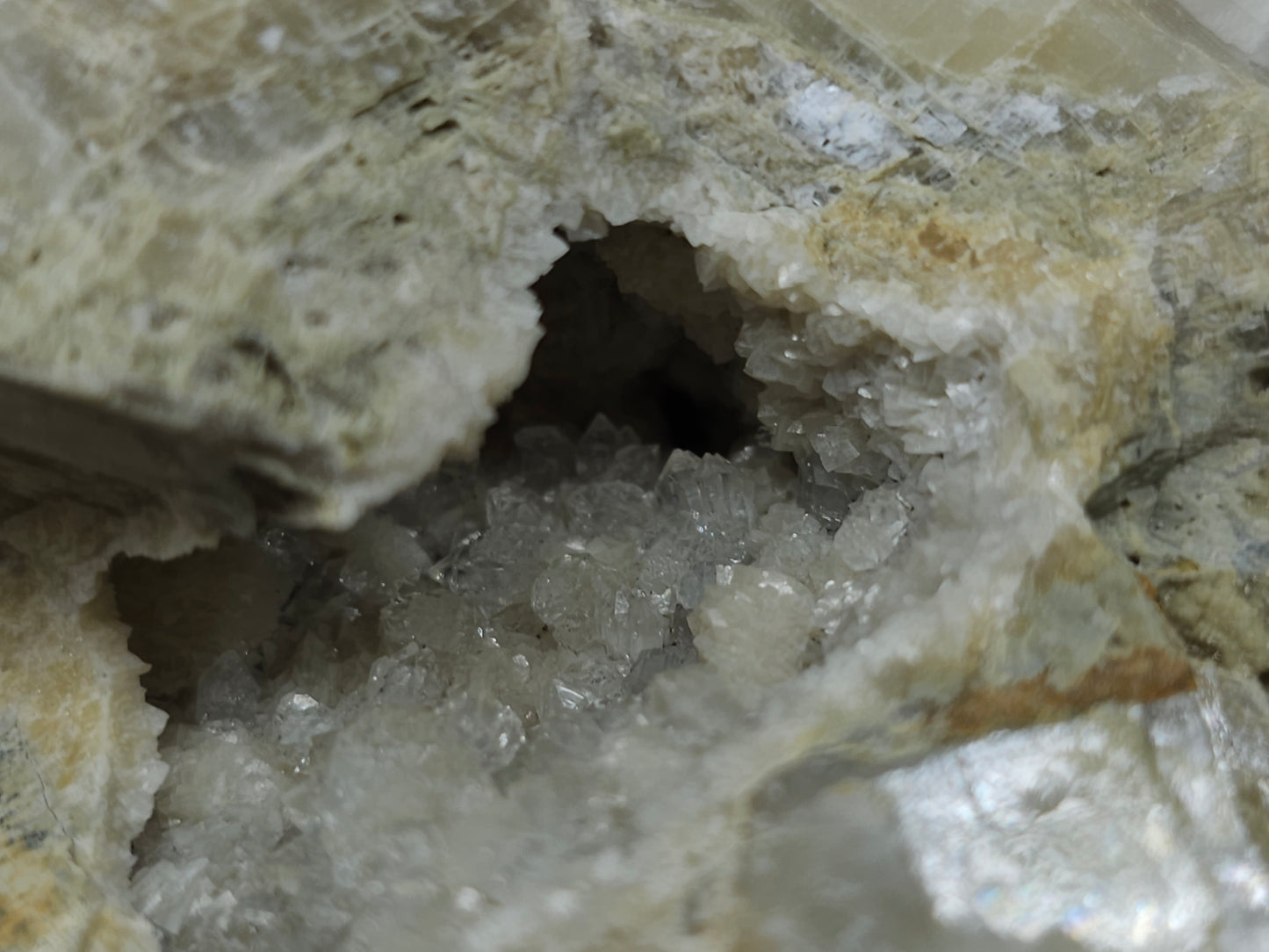 #88178 Spirit Quartz on cream-white Calcite pseudomorph after Combined form, Calcite pseudomorph after iron Dolomite coating on Combined form Calcite on matrix