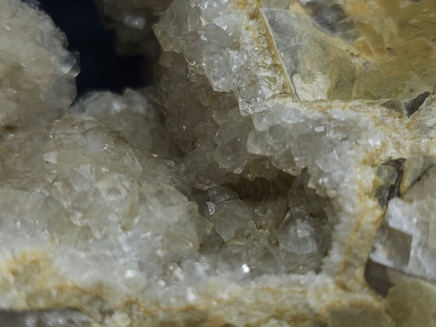 #88176 Purple Quartz geode with Spirit Gwindel Quartz on cream-white Calcite pseudomorph after Combined form Calcite on Calcite and Sedimentary matrix