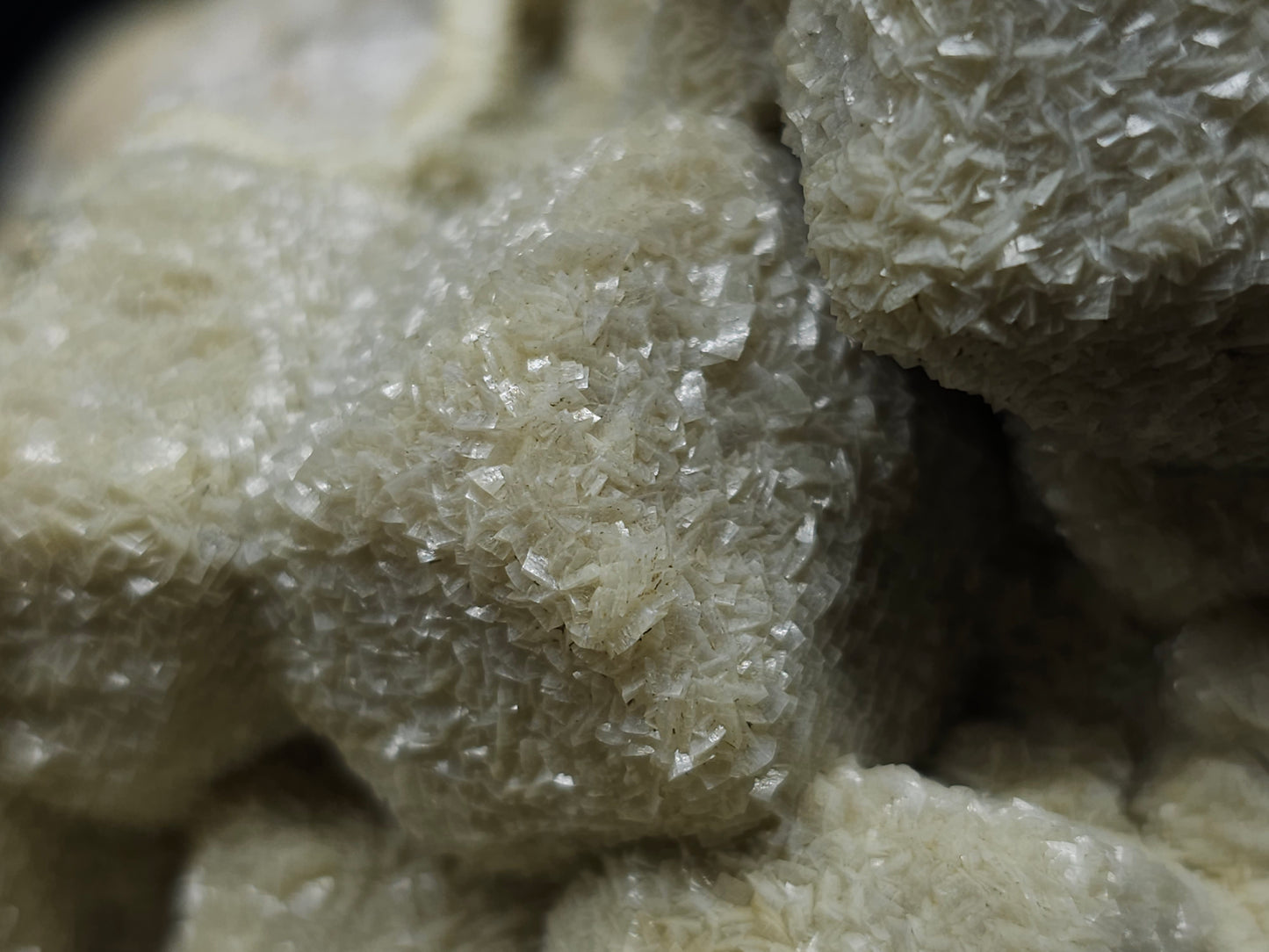 #88176 Purple Quartz geode with Spirit Gwindel Quartz on cream-white Calcite pseudomorph after Combined form Calcite on Calcite and Sedimentary matrix