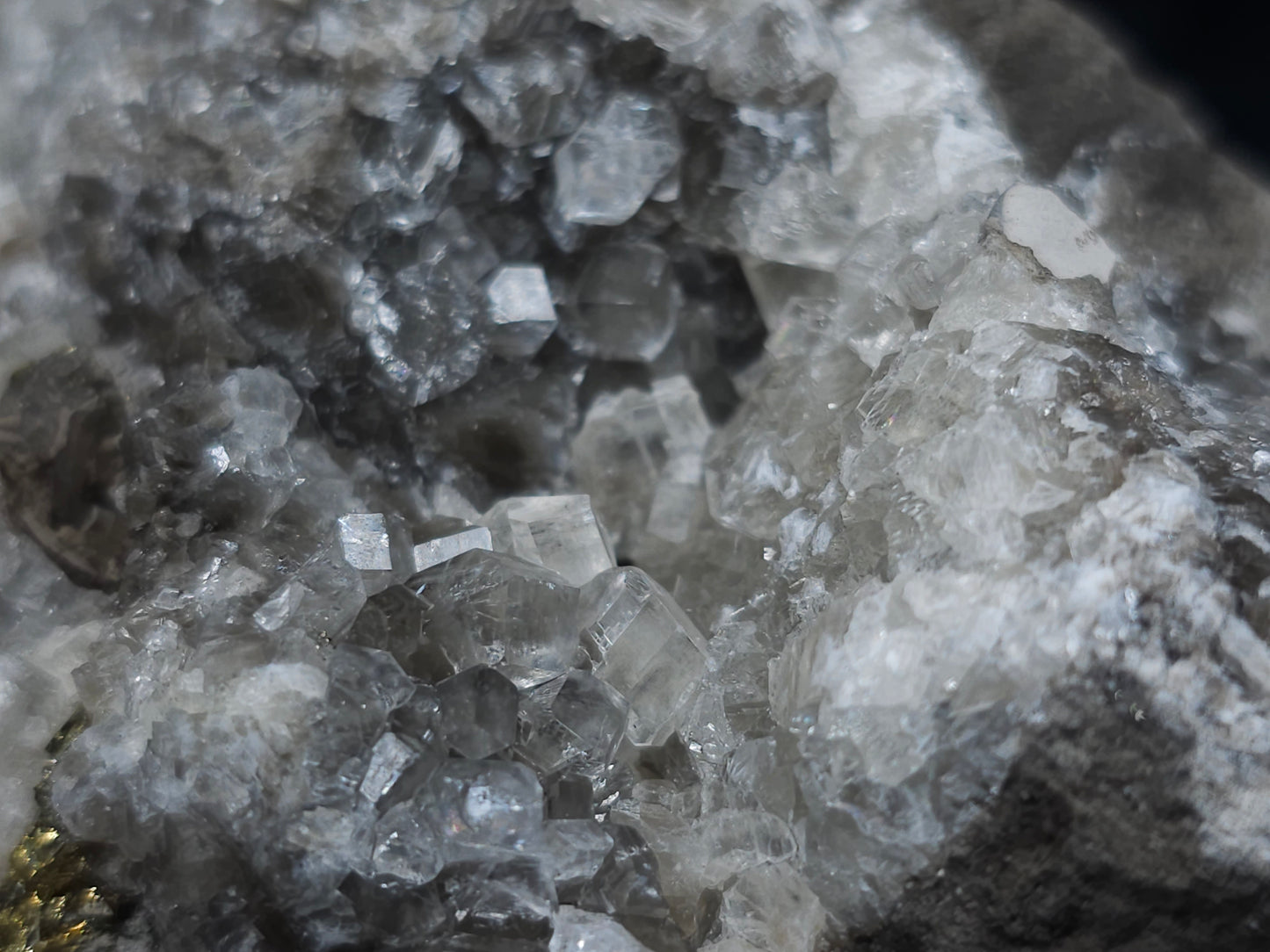 #33129 Super clear Nailhead Spar Calcite geode with Chalcopyrite ore and multiple small fossils in the matrix