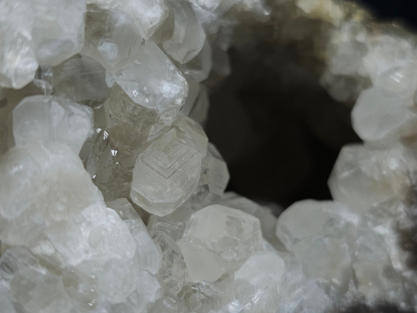 #33127 Super clear Nailhead Spar Calcite geode with Chalcopyrite ore and multiple small fossils in the matrix