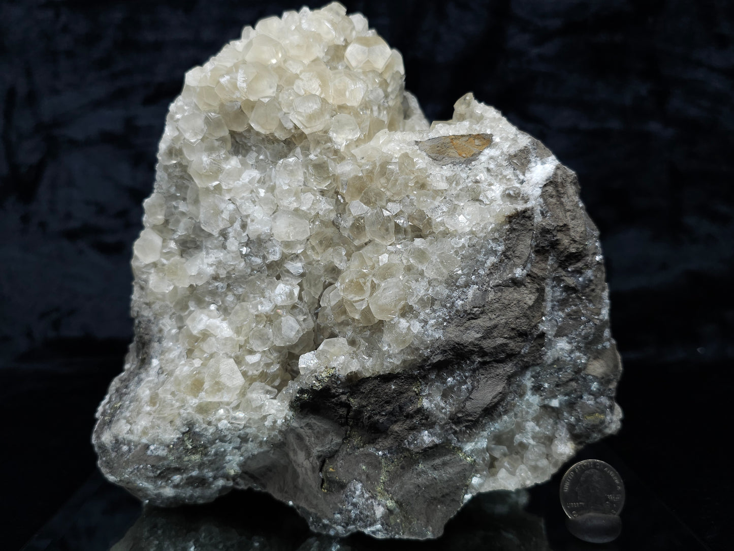 #33128 Super clear Nailhead Spar Calcite geode with Chalcopyrite ore and multiple small fossils in the matrix