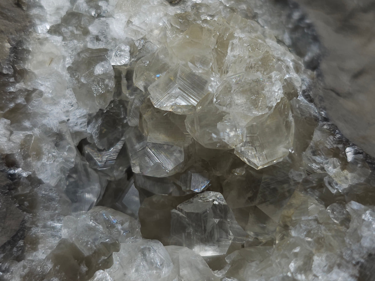#33128 Super clear Nailhead Spar Calcite geode with Chalcopyrite ore and multiple small fossils in the matrix