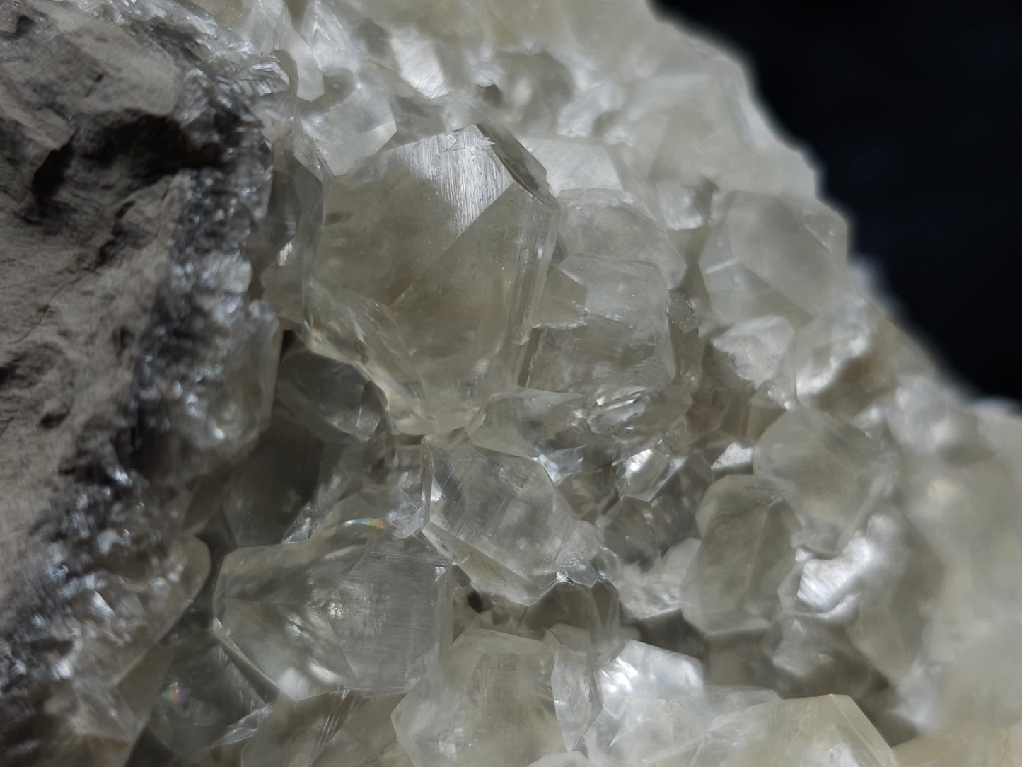 #33128 Super clear Nailhead Spar Calcite geode with Chalcopyrite ore and multiple small fossils in the matrix