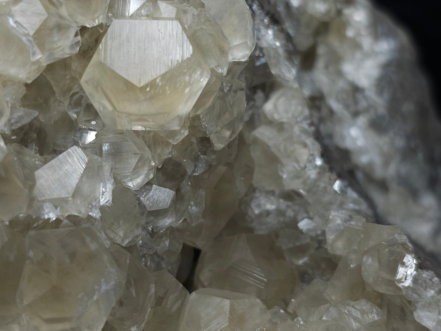 #33128 Super clear Nailhead Spar Calcite geode with Chalcopyrite ore and multiple small fossils in the matrix