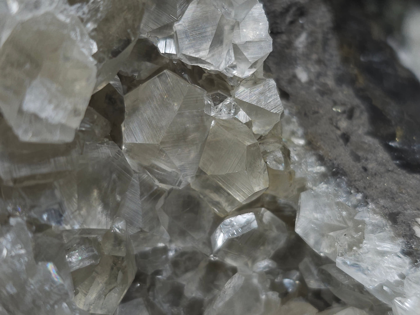 #33130 Super clear Nailhead Spar Calcite geode with Chalcopyrite ore and multiple small fossils in the matrix