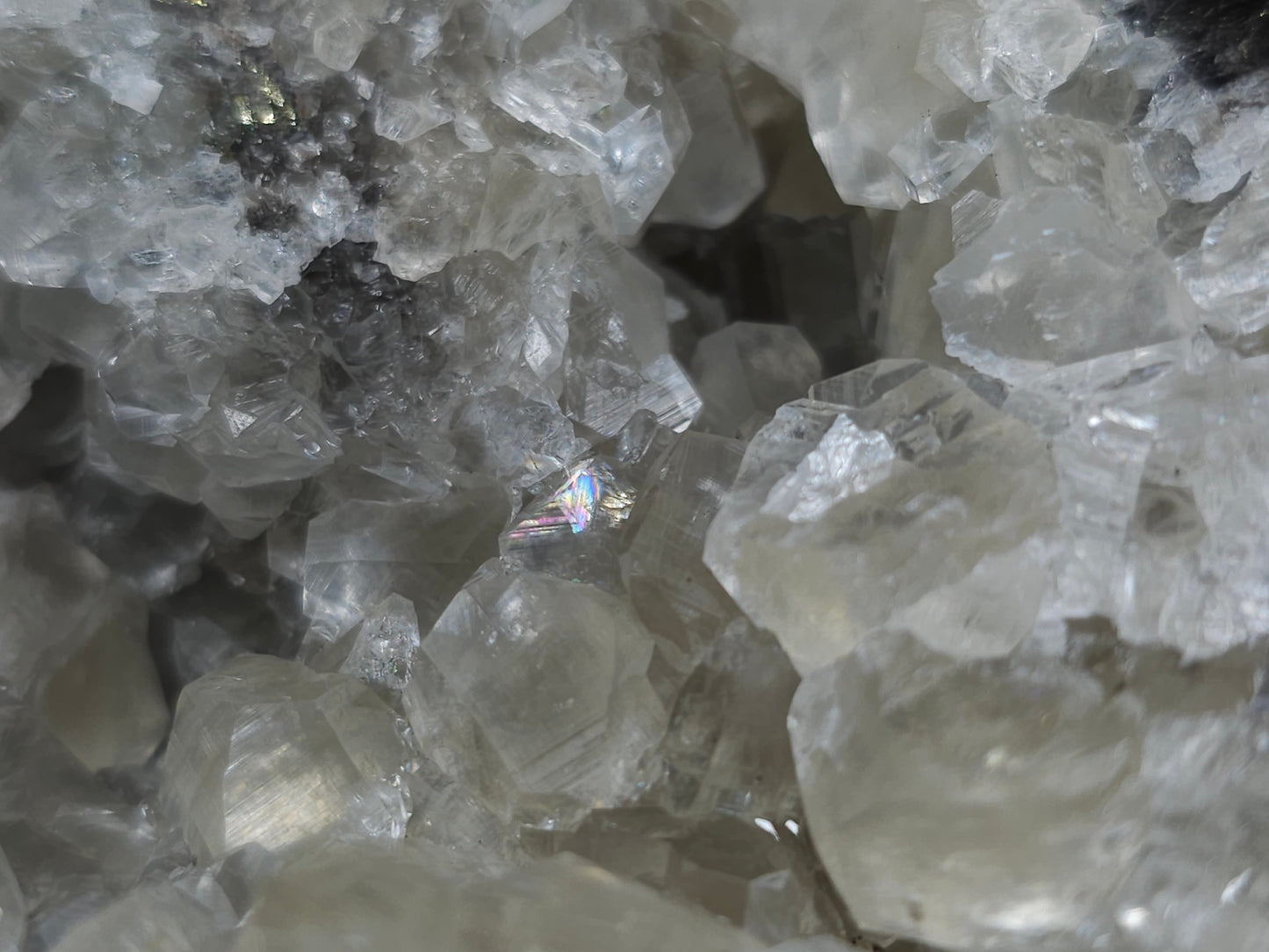 #33130 Super clear Nailhead Spar Calcite geode with Chalcopyrite ore and multiple small fossils in the matrix