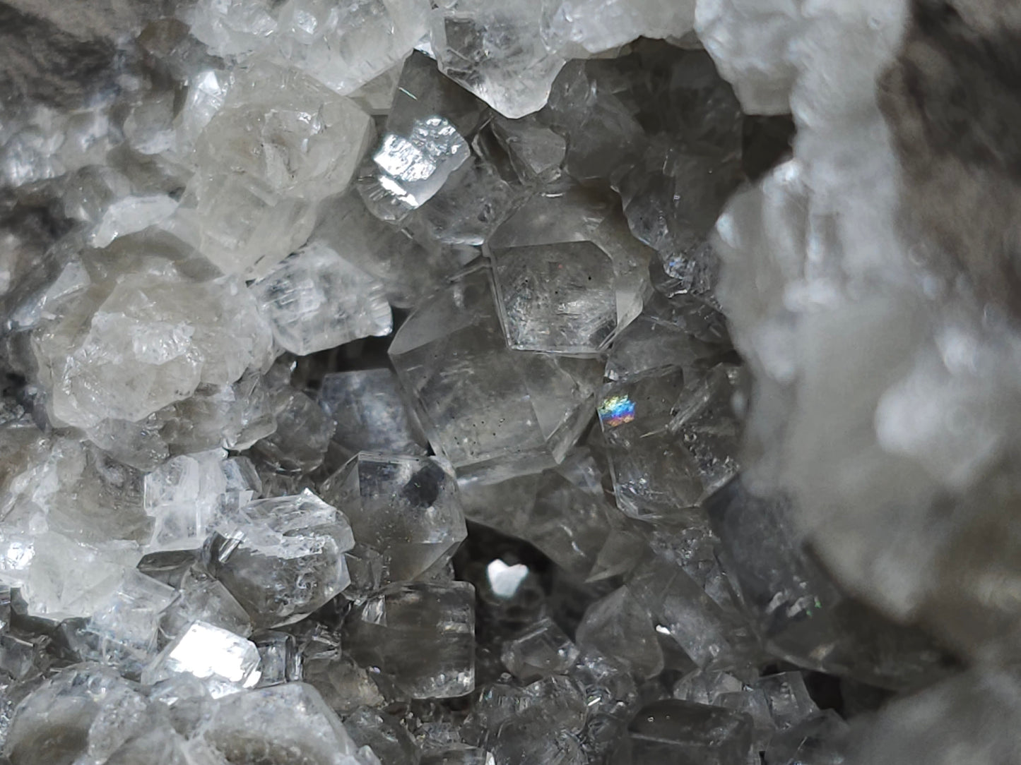 #33131 Super clear Nailhead Spar Calcite geode with Chalcopyrite ore and multiple small fossils in the matrix