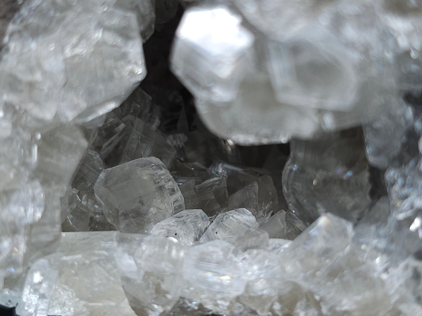 #33146 Super clear Nailhead Spar Calcite geode with Chalcopyrite ore and multiple small fossils in the matrix