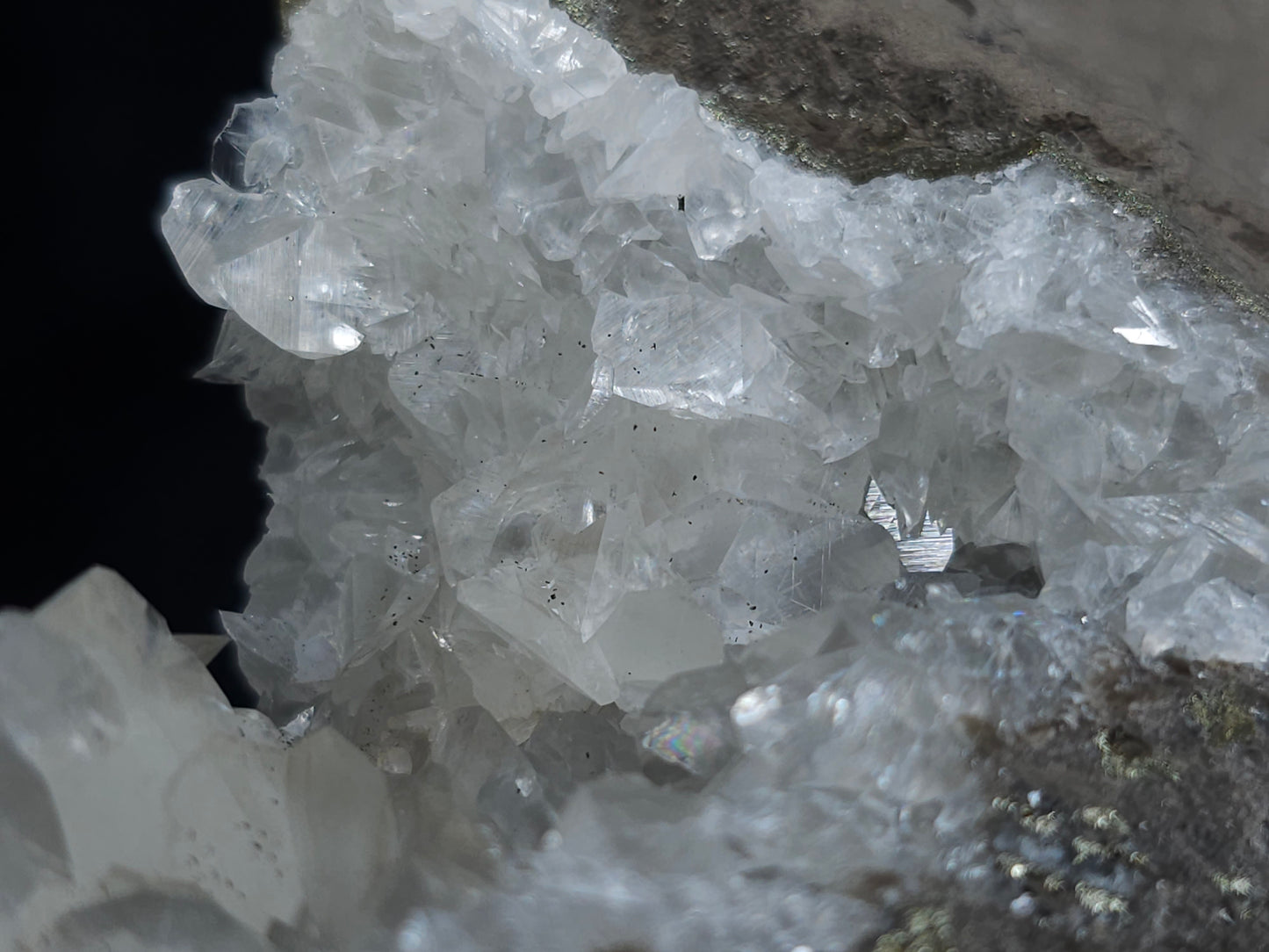 #33140 Super clear Nailhead Spar Calcite cluster with Chalcopyrite ore and multiple small fossils in the matrix