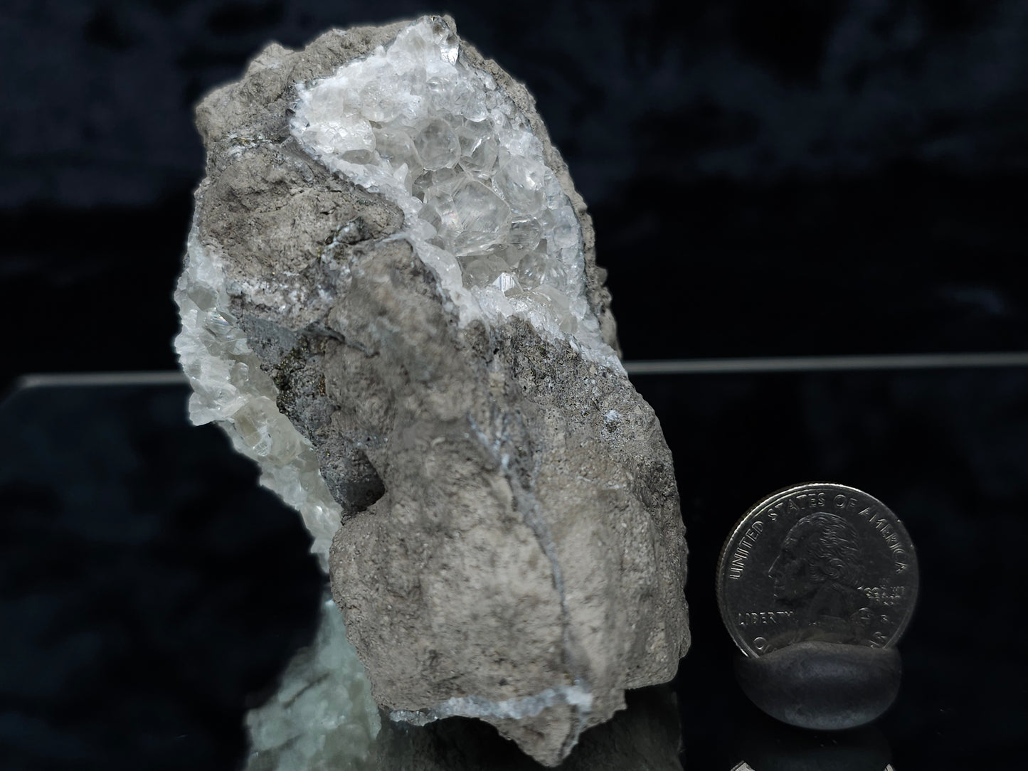 #33135 Super clear Nailhead Spar Calcite cluster with Chalcopyrite ore and multiple small fossils in the matrix