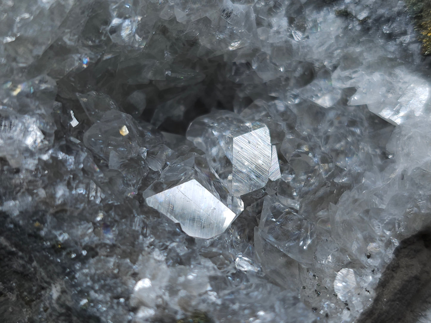 #33134 Super clear Nailhead Spar Calcite cluster with Chalcopyrite ore and multiple small fossils in the matrix