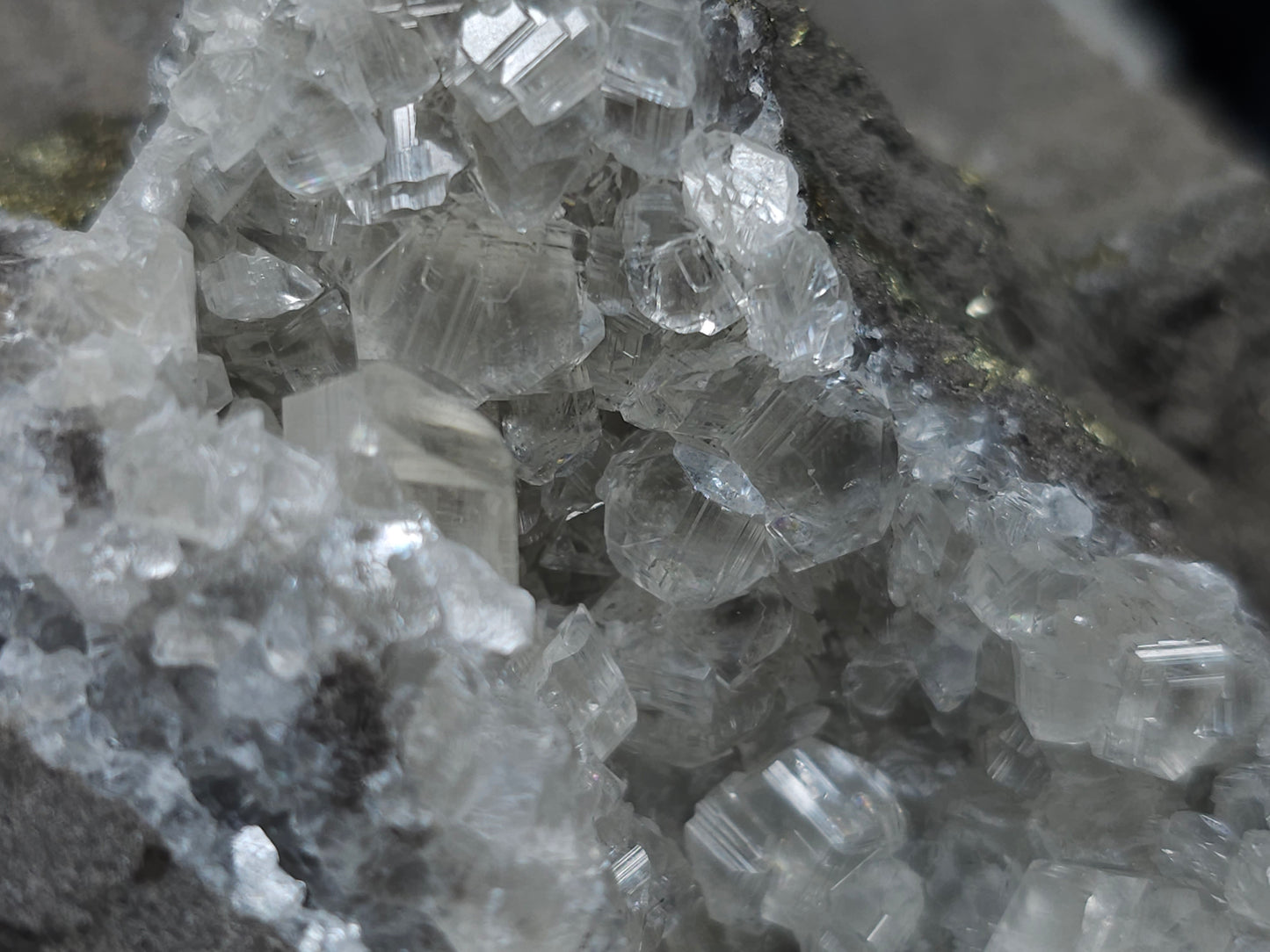 #33136 Super clear Nailhead Spar Calcite geode with Chalcopyrite ore and multiple small fossils in the matrix