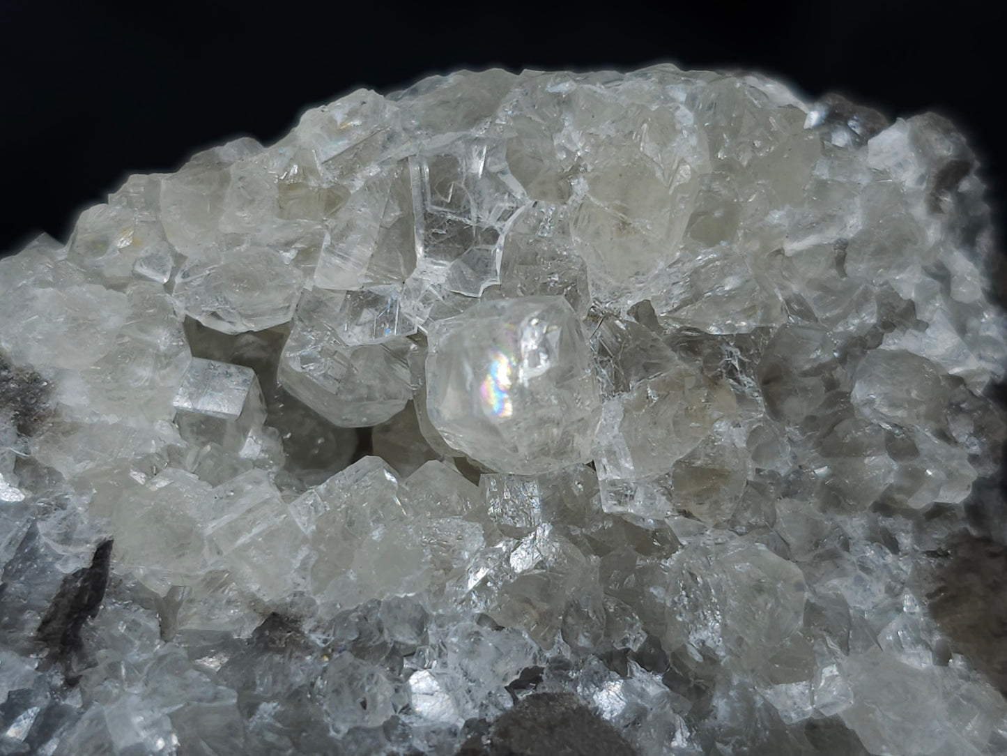 #33153 Super clear Nailhead Spar Calcite cluster with Chalcopyrite ore and multiple small fossils in the matrix