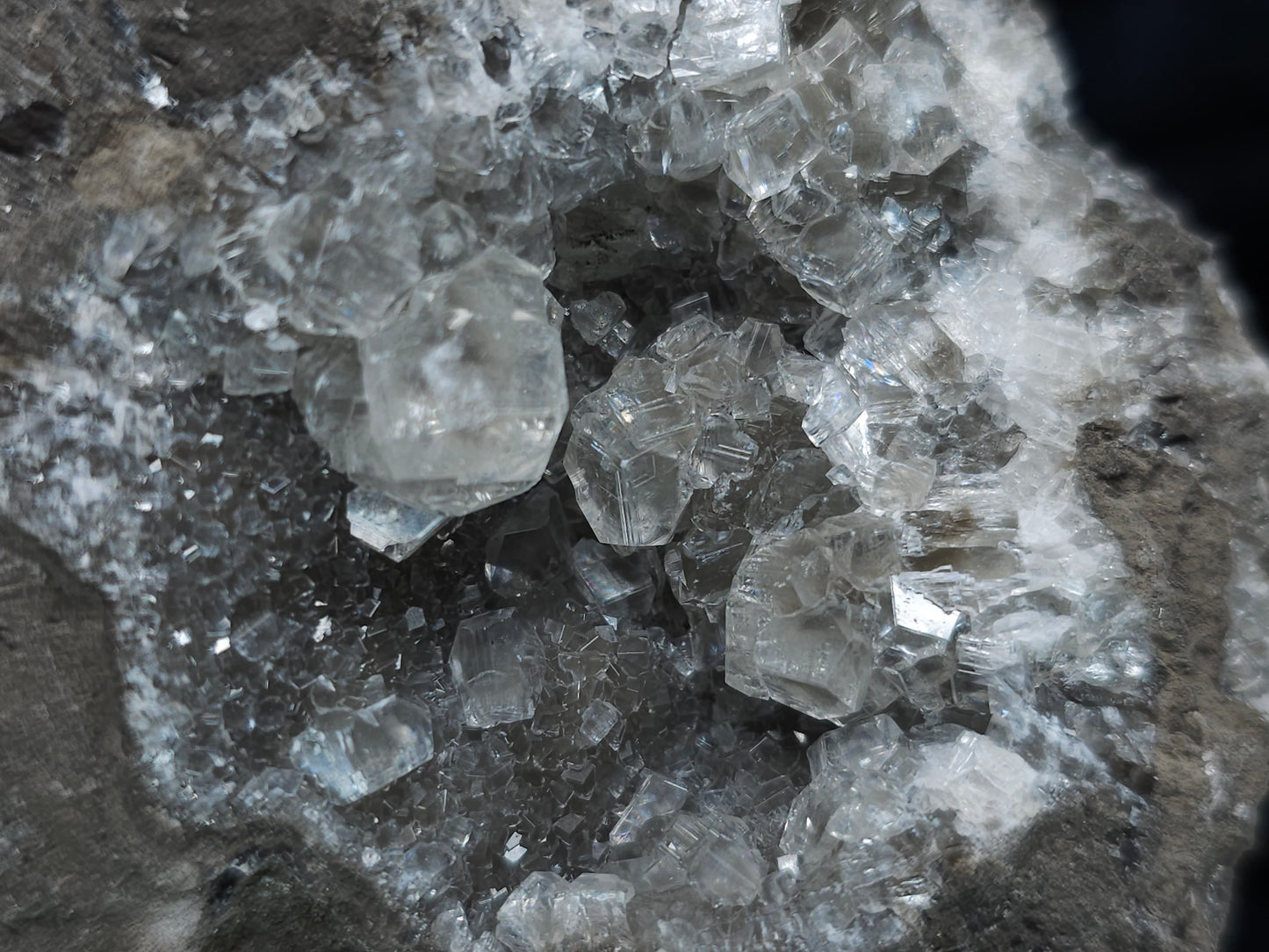 #33155 Super clear Nailhead Spar Calcite cluster with Chalcopyrite ore and multiple small fossils in the matrix