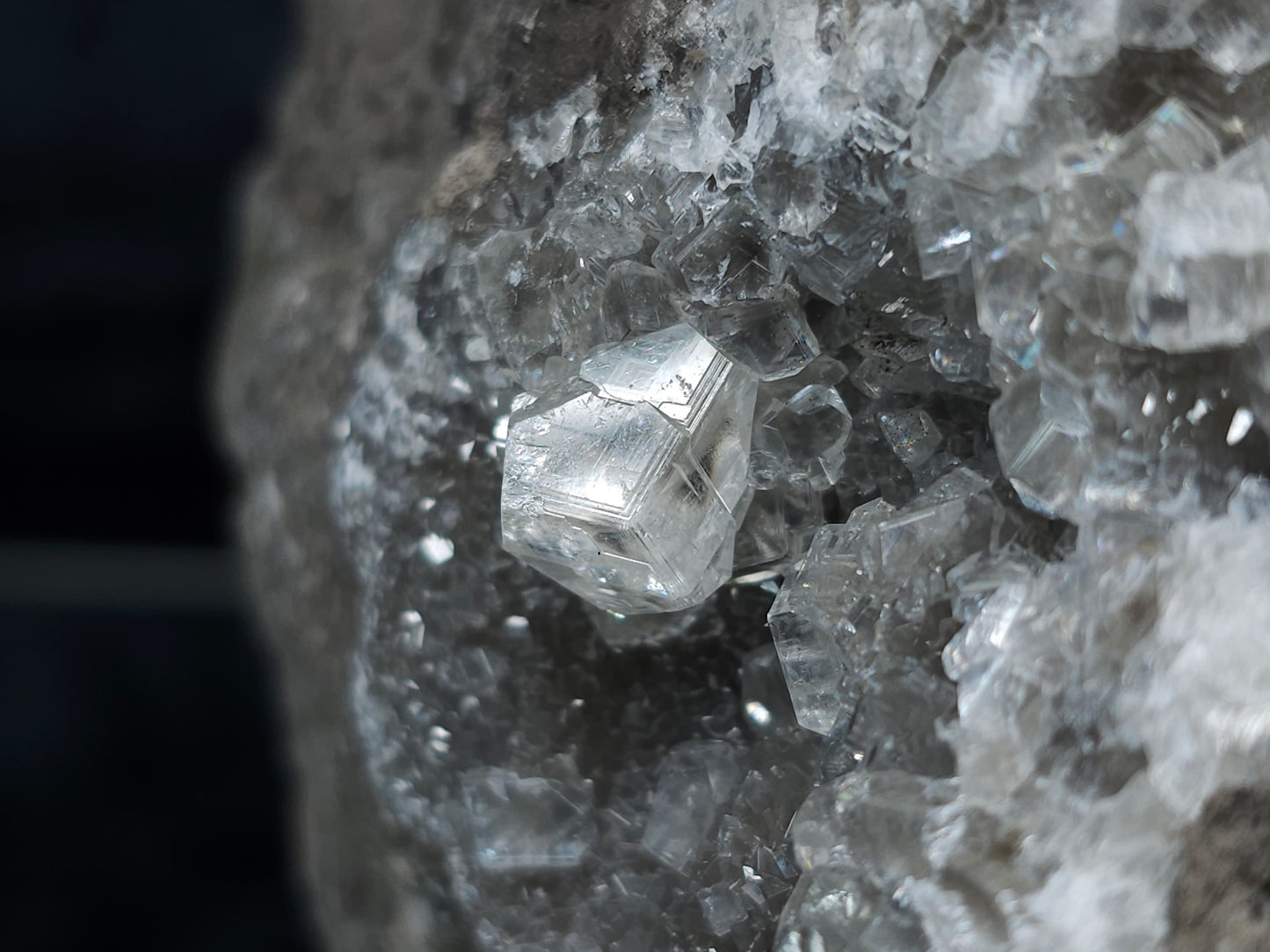 #33155 Super clear Nailhead Spar Calcite cluster with Chalcopyrite ore and multiple small fossils in the matrix