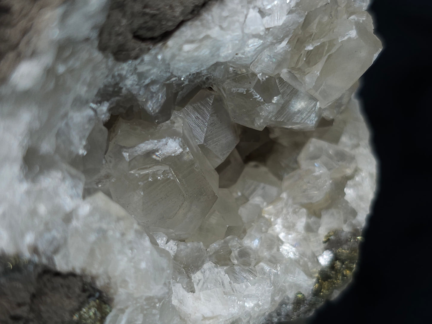 #33156 Super clear Nailhead Spar Calcite geode with Chalcopyrite ore and multiple small fossils in the matrix