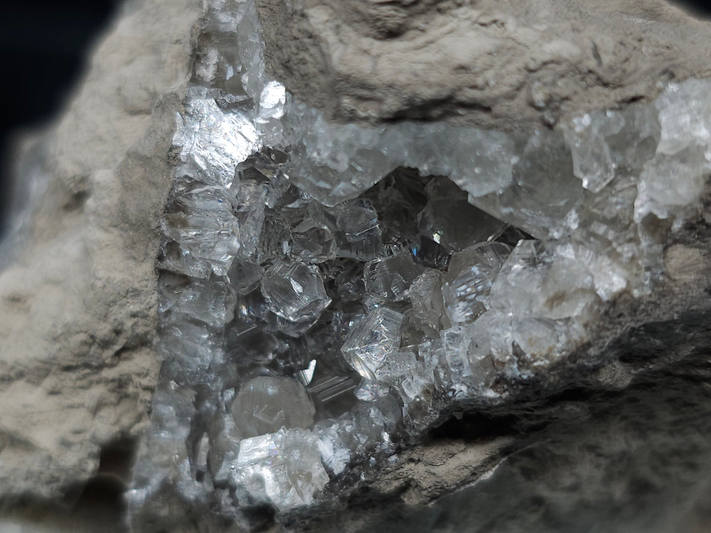 #33158 Super clear Nailhead Spar Calcite geode with Chalcopyrite ore and multiple small fossils in the matrix