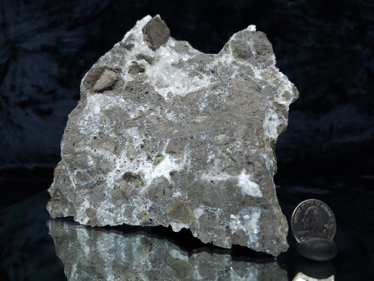 #33160 Super clear Nailhead Spar Calcite geode with Chalcopyrite ore and multiple small fossils in the matrix