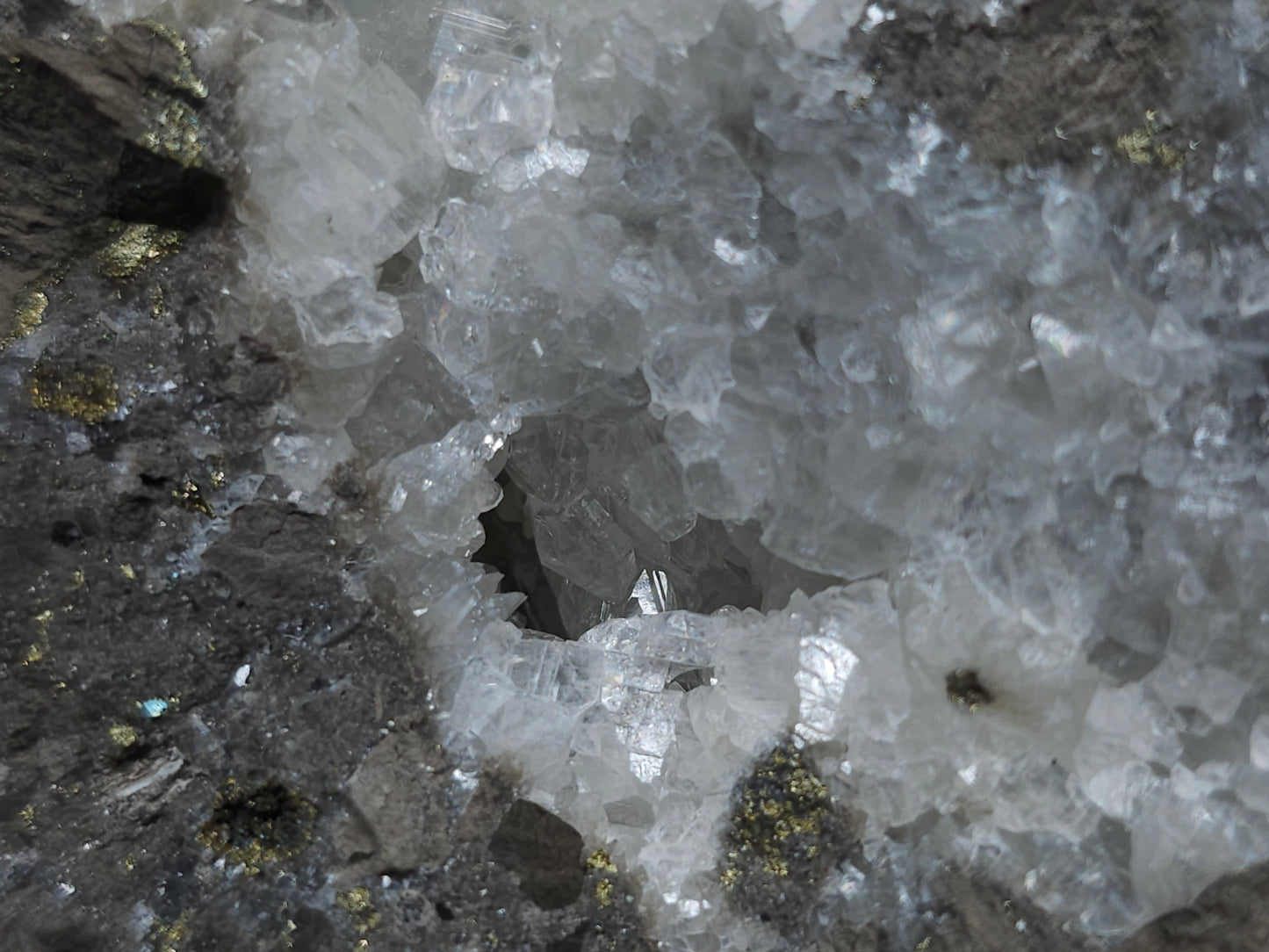 #33160 Super clear Nailhead Spar Calcite geode with Chalcopyrite ore and multiple small fossils in the matrix