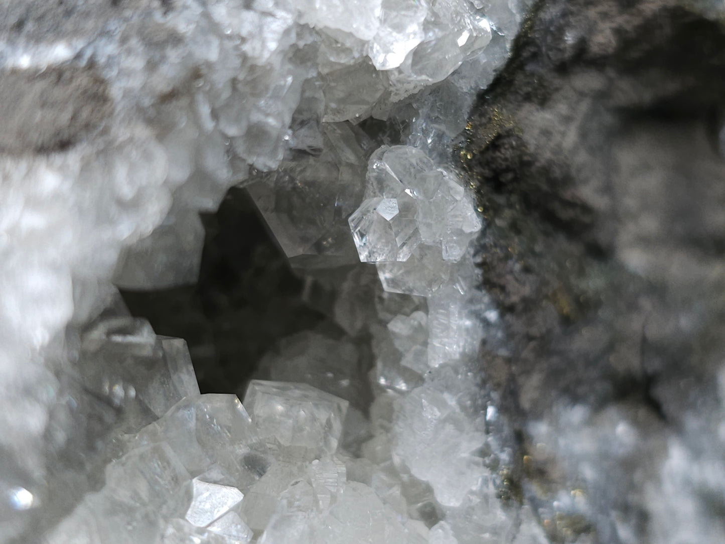 #33163 Super clear Nailhead Spar Calcite geode with Chalcopyrite ore and multiple small fossils in the matrix