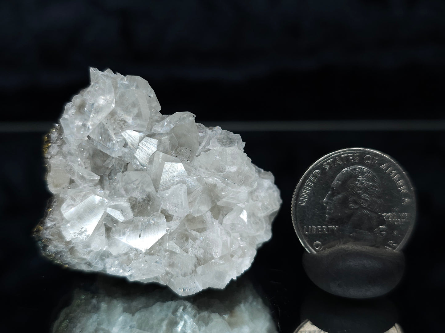 #33164 Super clear Nailhead Spar Calcite cluster with Chalcopyrite ore and multiple small fossils in the matrix